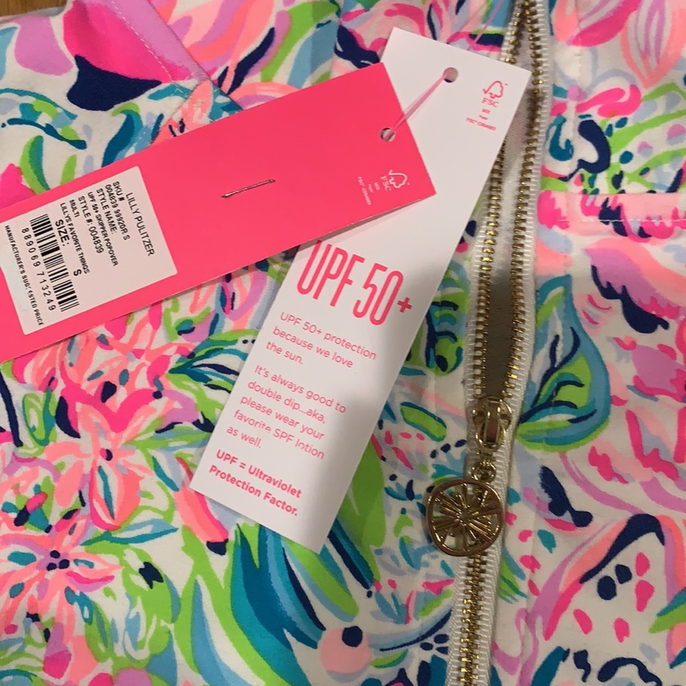 Lilly Pulitzer UPF 50+ Skipper Popover. Small. - Picture 2 of 3